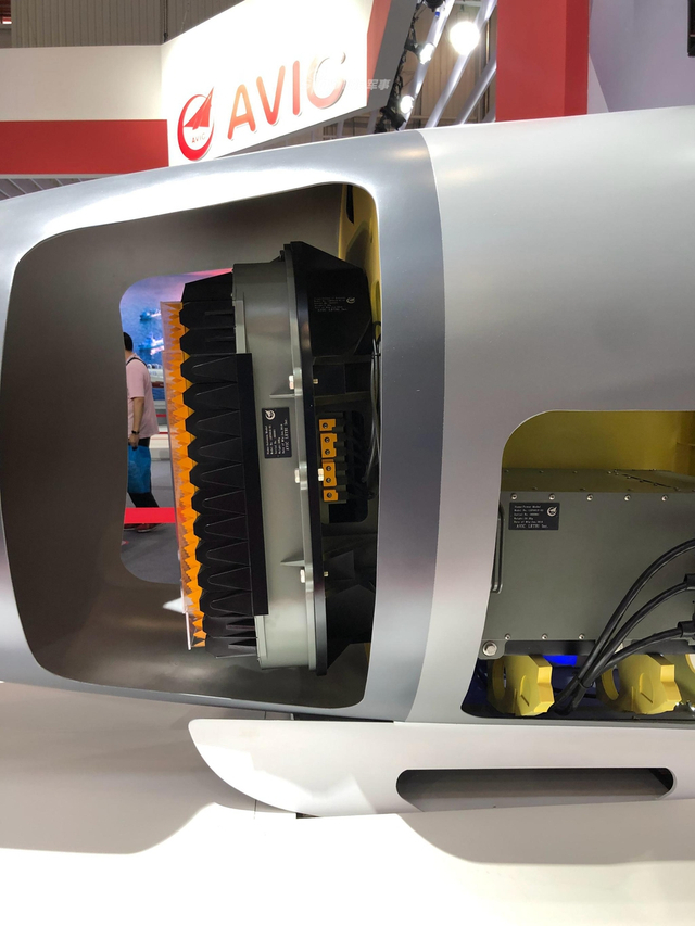 我军有自用款?枭龙换装全球首款风冷相控阵雷达曝光