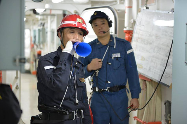 模拟对抗中国海军?日本加贺号准航母舰岛内部曝光