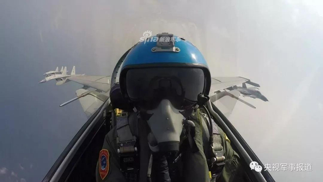 每个瞬间都值得铭记！回顾我歼15舰载机上舰6年历程
