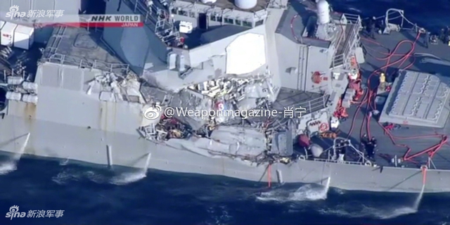 现场惨烈：美军宙斯盾舰在日本海域与货轮相撞