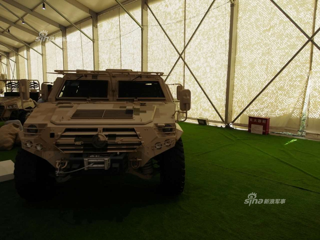 2017中国兵器装甲日：多款新型战车集中亮相