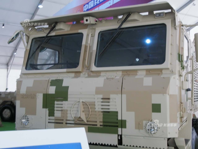 2017中国兵器装甲日：多款新型战车集中亮相