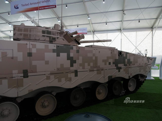 2017中国兵器装甲日：多款新型战车集中亮相