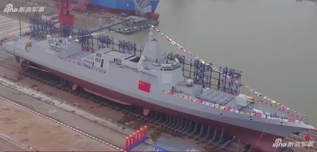 13舰同框：中国这家船厂正同时造一个中等国家海军