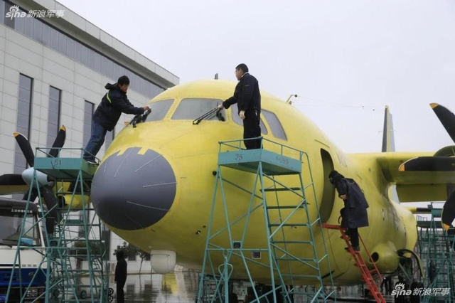 瑞雪兆丰年：中国空警500和高新机年底下饺子