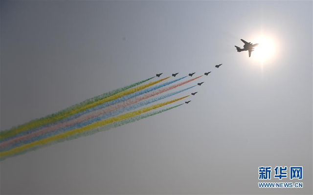 看得人热血沸腾：70张大图回顾国庆阅兵全程