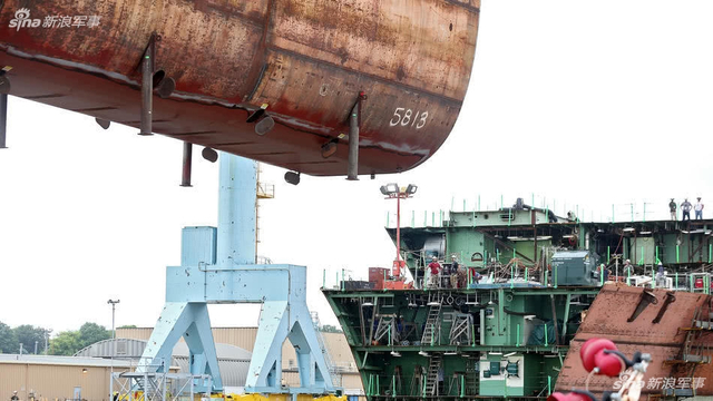 中国航母要抓紧:美军第2艘福特航母舰体完成合拢