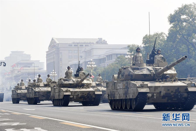 看得人热血沸腾：70张大图回顾国庆阅兵全程