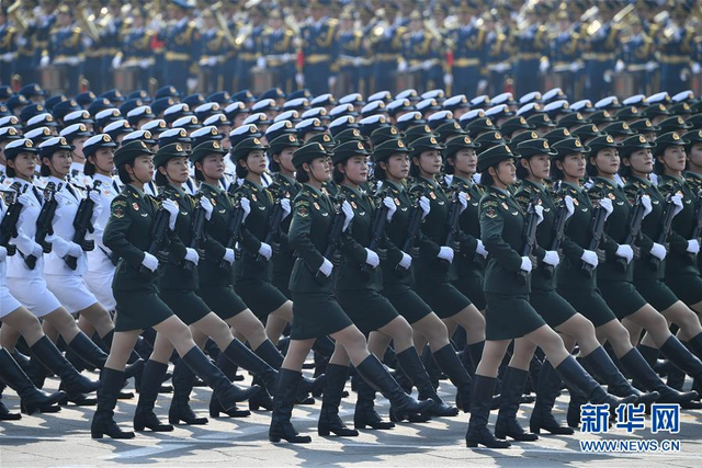 看得人热血沸腾：70张大图回顾国庆阅兵全程