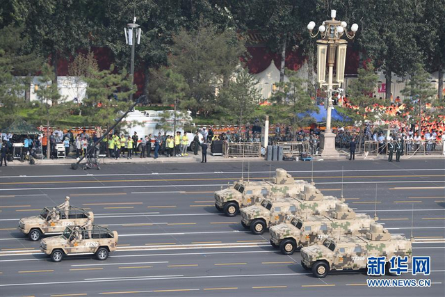 看得人热血沸腾：70张大图回顾国庆阅兵全程