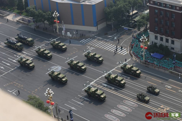 不一样的视角!俯拍国庆阅兵重磅武器装备