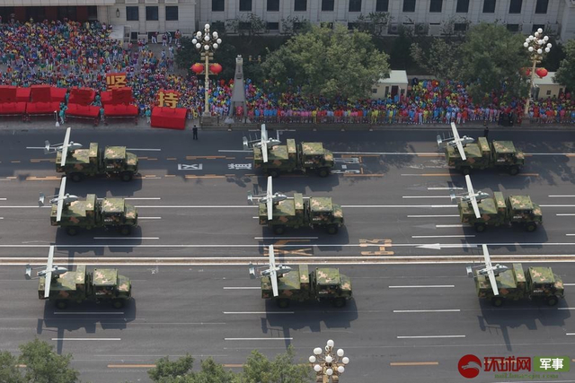 不一样的视角!俯拍国庆阅兵重磅武器装备