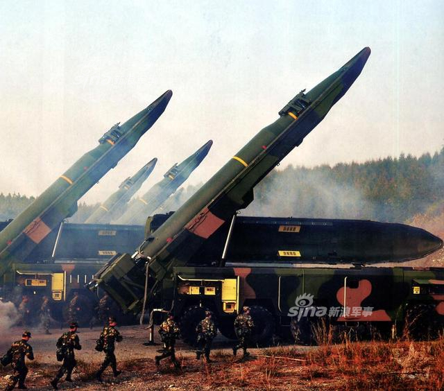 大国长剑竖起:东风16春节夜训