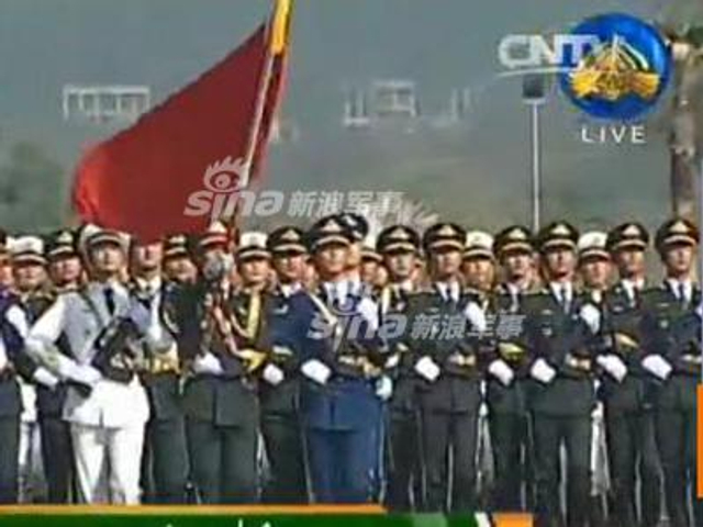 解放军亮相巴基斯坦阅兵式：威风凛凛掌声不断