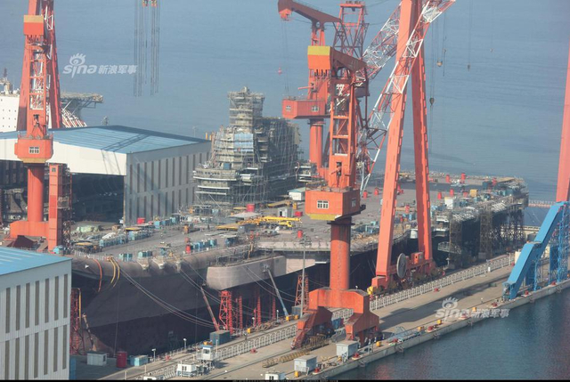 假期赶工即将下水！国产001A航母最新高清大图