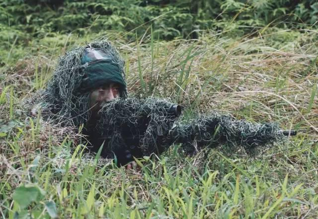 不逊美军海豹突击队！中国海军陆战队训练猛图