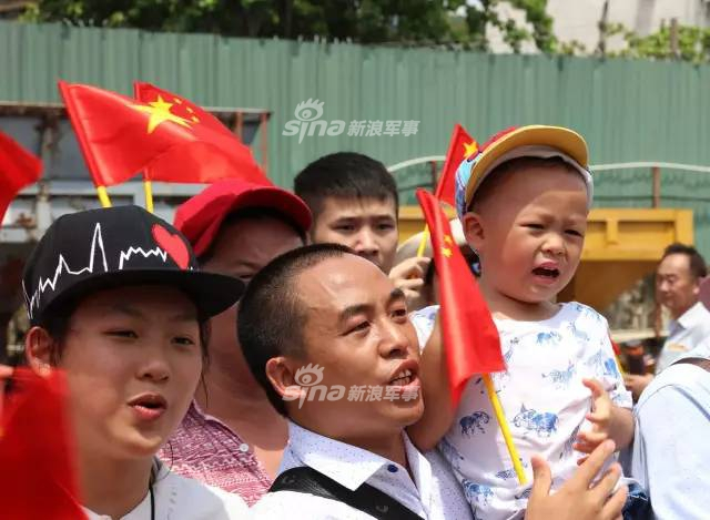 胡志明市夜景不错！中国海军舰艇编队访问越南