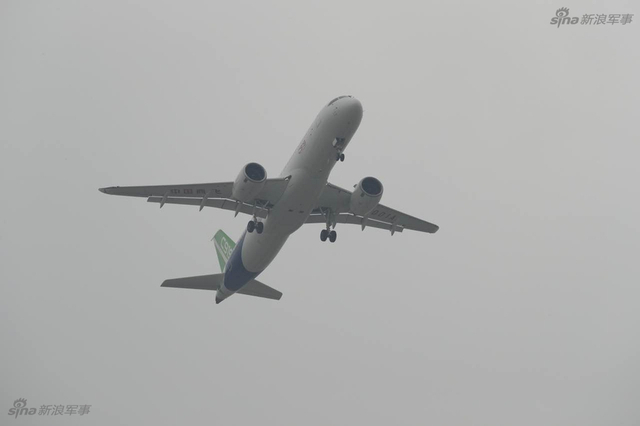 中国大飞机三剑客将齐聚蓝天:运20 AG600 C919