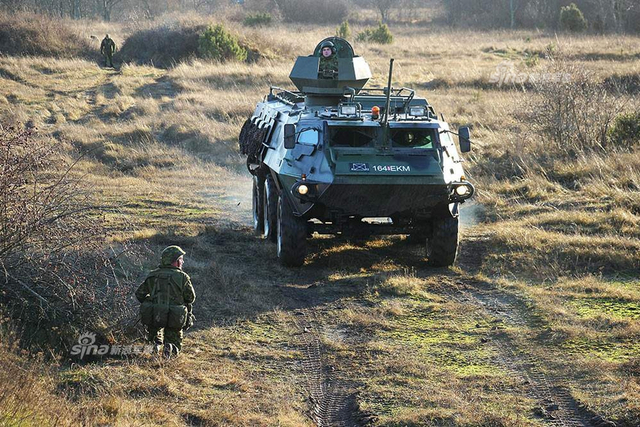 北约爱沙尼亚军演:德国坦克再次集结于俄边境