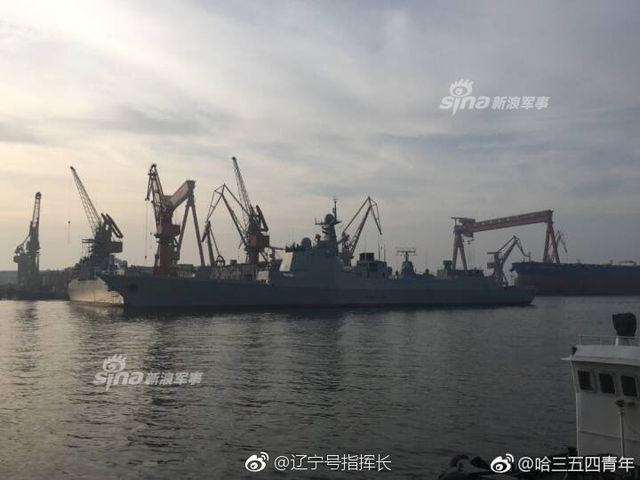 大连在建中的三艘052D驱逐舰!