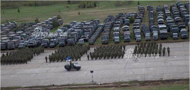 北约爱沙尼亚军演:德国坦克再次集结于俄边境