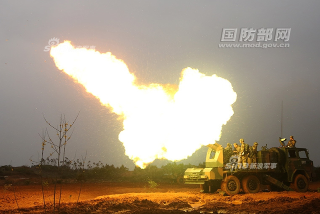 印度买美M777炮！中国自行卡车炮高原演习回击