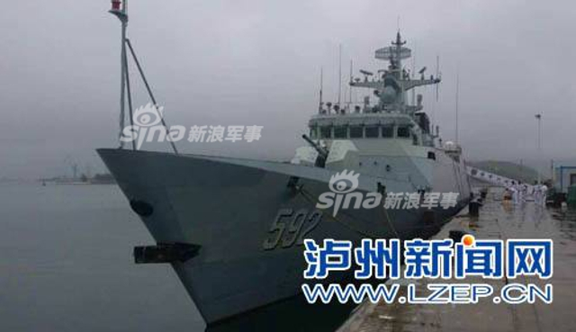 美舰闯我南海岛礁！解放军054A和056舰前去驱离