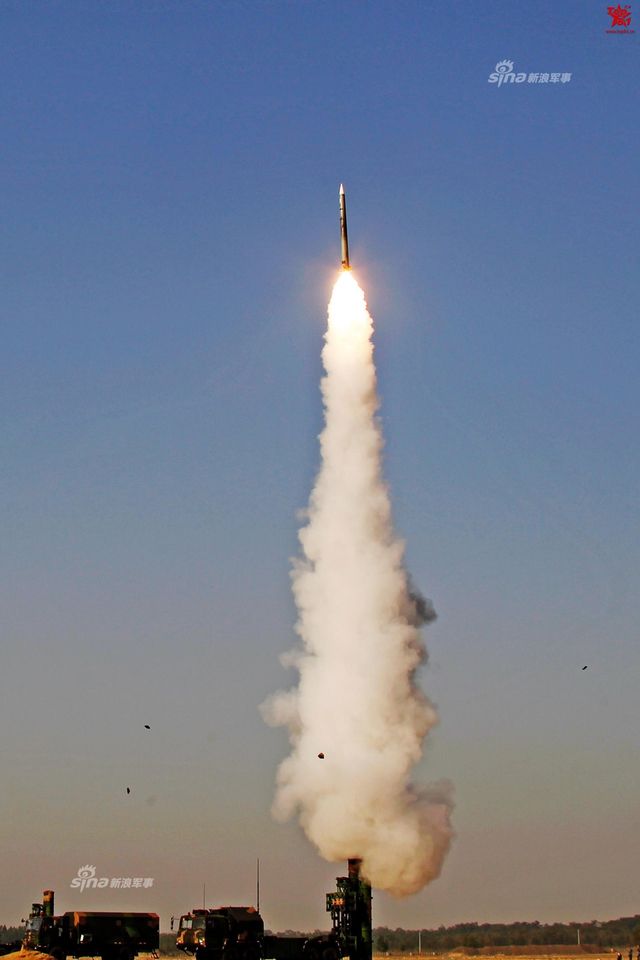 放南海让美机有来无回！中国红旗9防空导弹怒射