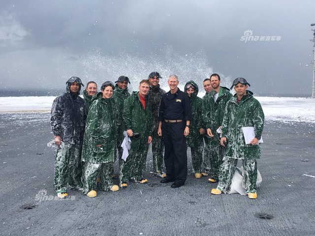 美军最新福特号航母验收测试！交付前最后阶段