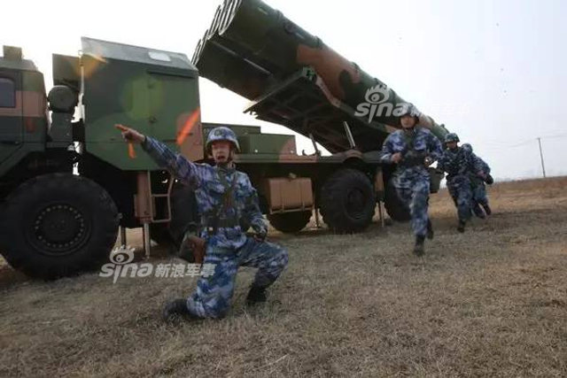 可在南海岛礁布防!解放军岸防部队怒射鹰击62