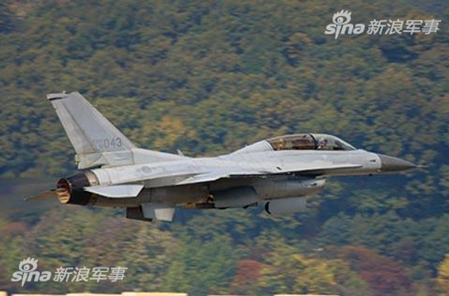 给粑粑当陪练?韩国F16战机参加美空军红旗军演