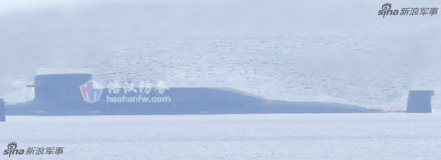 核动力就是牛！中国094A核潜艇海上大秀S形机动