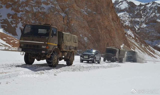 印度组建山地部队针对中国:在高原雪地中训练