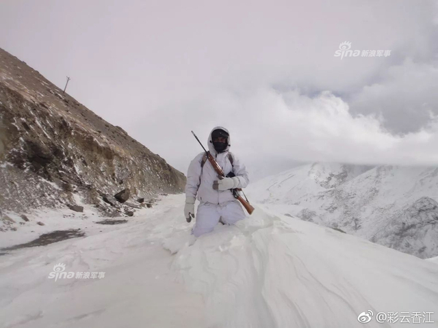 印度组建山地部队针对中国:在高原雪地中训练