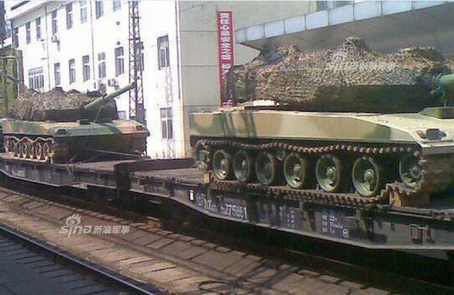 近距离接触！中国新型轻型坦克未披挂状态曝光