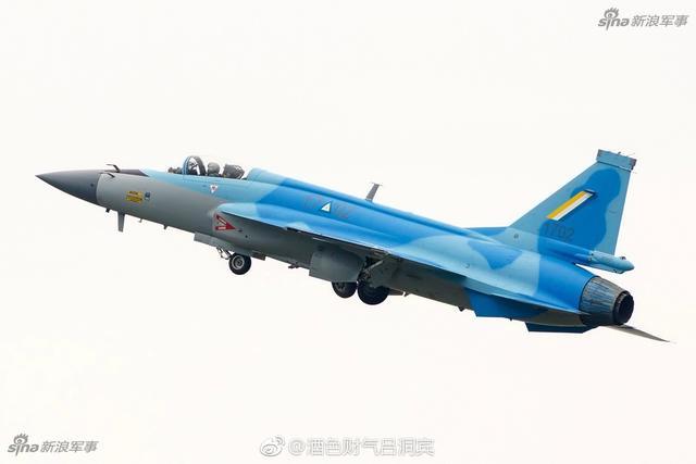 平局错啦!中国售缅甸枭龙战机
