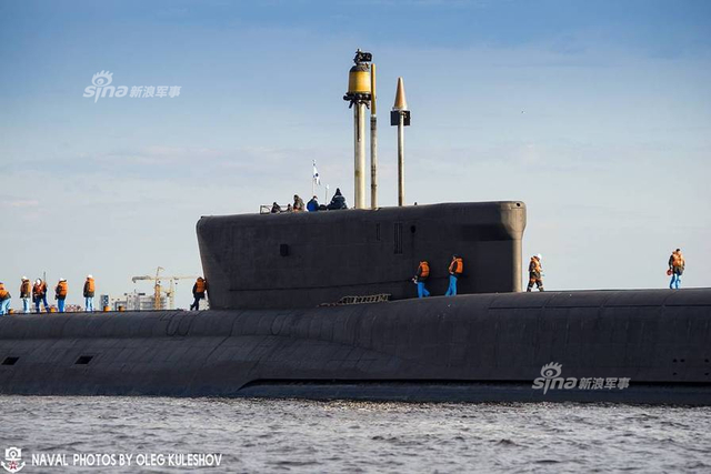 俄军最强核潜艇逼近西方:航母杀手媲美海狼级