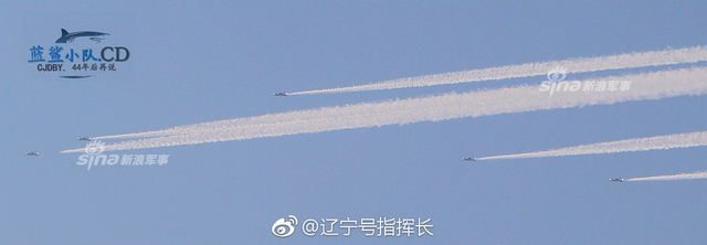 解放军歼20五机编队再现身!划破天际震撼人心