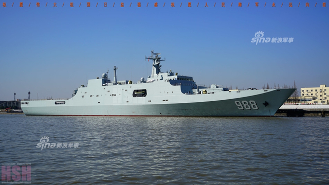 解放军第五艘071登陆舰下水!湾湾欲建无人接单