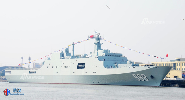 解放军第五艘071登陆舰下水!湾湾欲建无人接单