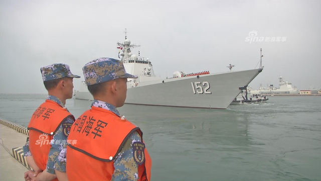 开过台湾海峡了没?辽宁号航母编队跨区训练中