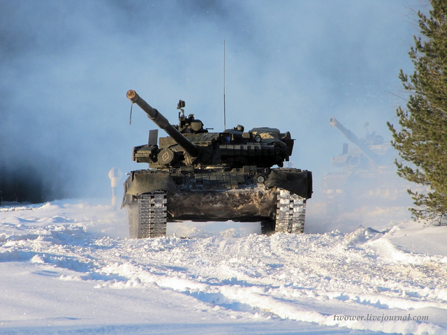 不是t72那种廉价货:俄精锐近卫师装备t80坦克