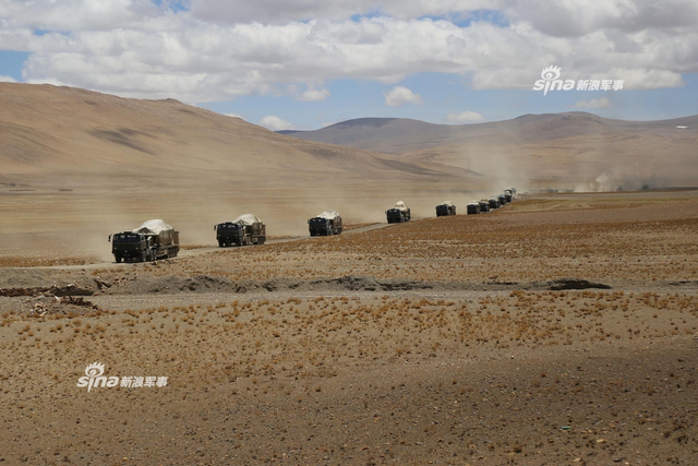 印度持续增兵边界！解放军96A坦克西藏高原演习