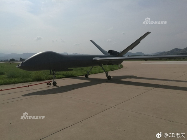 中国量产型彩虹5无人机首飞！航程高达6500公里