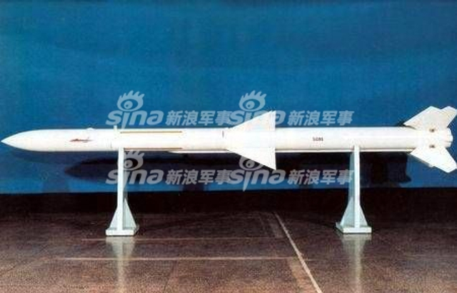 中国歼16和歼10C挂载PL15导弹：搭配歼20更厉害