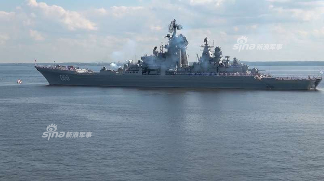 中俄海上联合演习开始：俄军卡28降落在052D舰