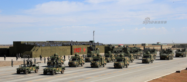 38张图看遍建军90周年阅兵方队!中国军力缩影