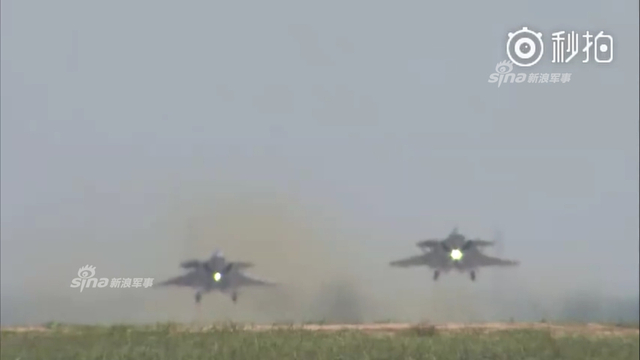 国之利剑已出鞘！解放军五架歼20战机划破长空