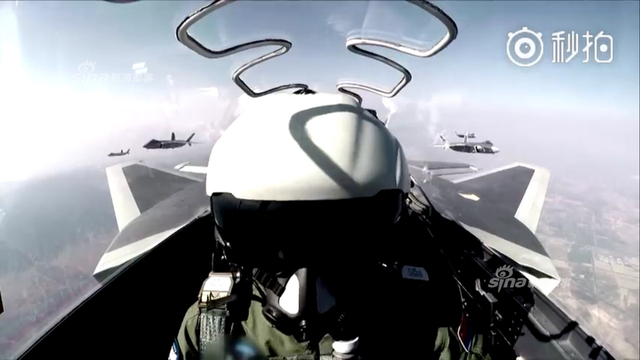 国之利剑已出鞘！解放军五架歼20战机划破长空