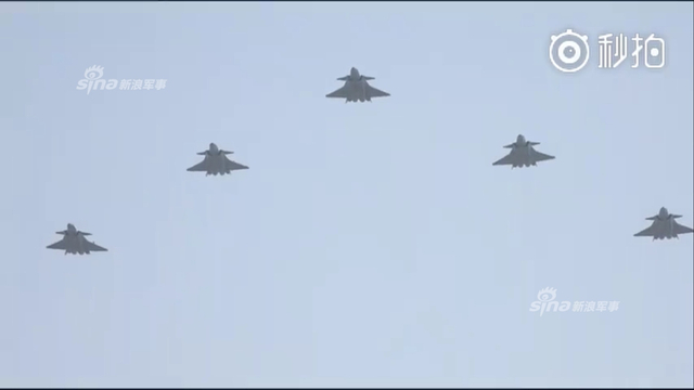 国之利剑已出鞘！解放军五架歼20战机划破长空